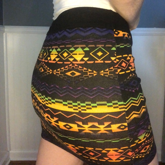 Multicolor Aztec Print Skirt - Picture 2 of 4